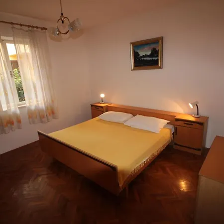 Comfortable Apartmentzadar Borikup To 5 Persons Daire Zadar